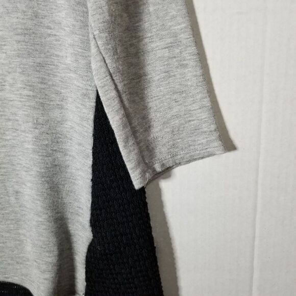 Gawdy Me Gray & Black Hi-Low Knit Top‎ - Picture 5 of 9